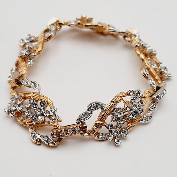 Vintage Gold Tone Rhinestone Floral 6 1/2 Inch Bracelet - Picture 4 of 10